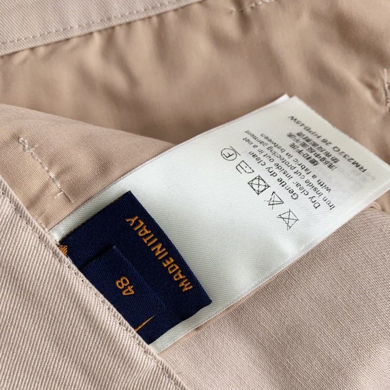 L0*is V*t0n costumes