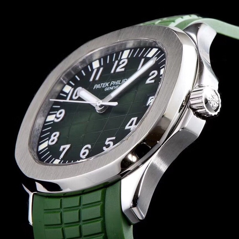 P**ek Ph**ppe Custom Green grenade 5167R series Watch