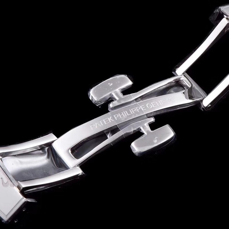 P**ek Ph**ppe Custom Green grenade 5167R series Watch