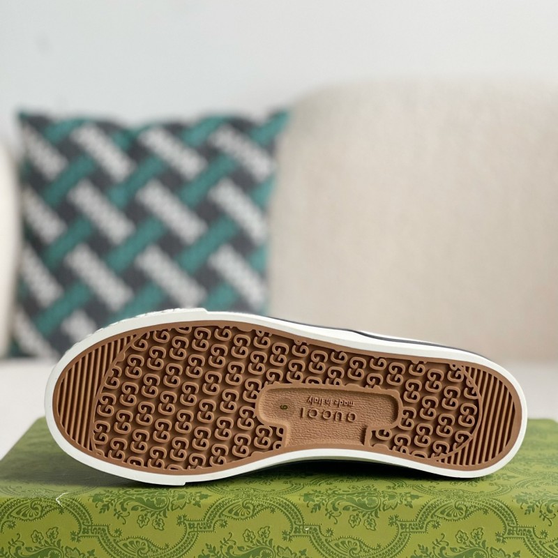 G*u*i High-top shoes