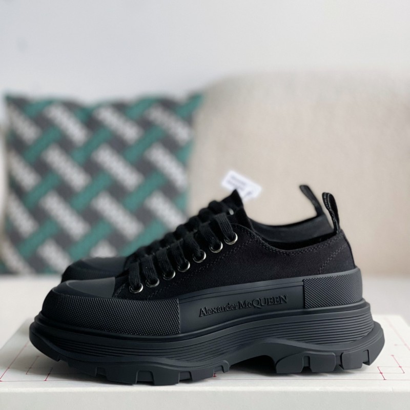 Ale*d*r M*Q*en Sneakers