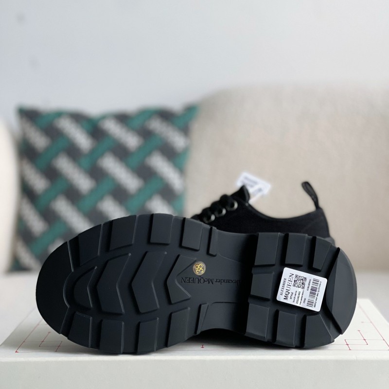 Ale*d*r M*Q*en Sneakers