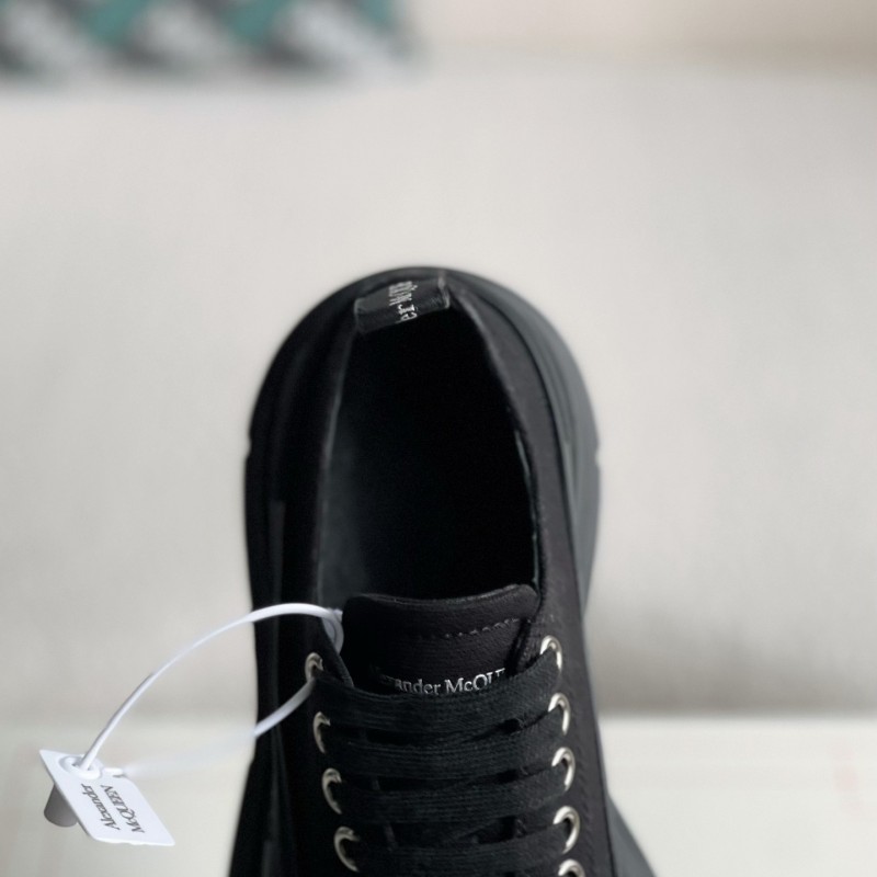 Ale*d*r M*Q*en Sneakers