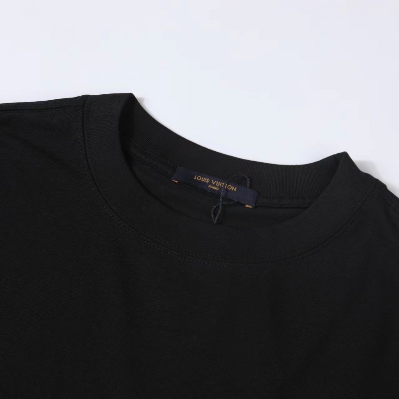 L0*is V*t0n 23ss front and back patterned t-shirt