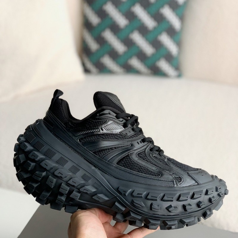 Ba*len*cia*ga Bouncer Screw Sneakers