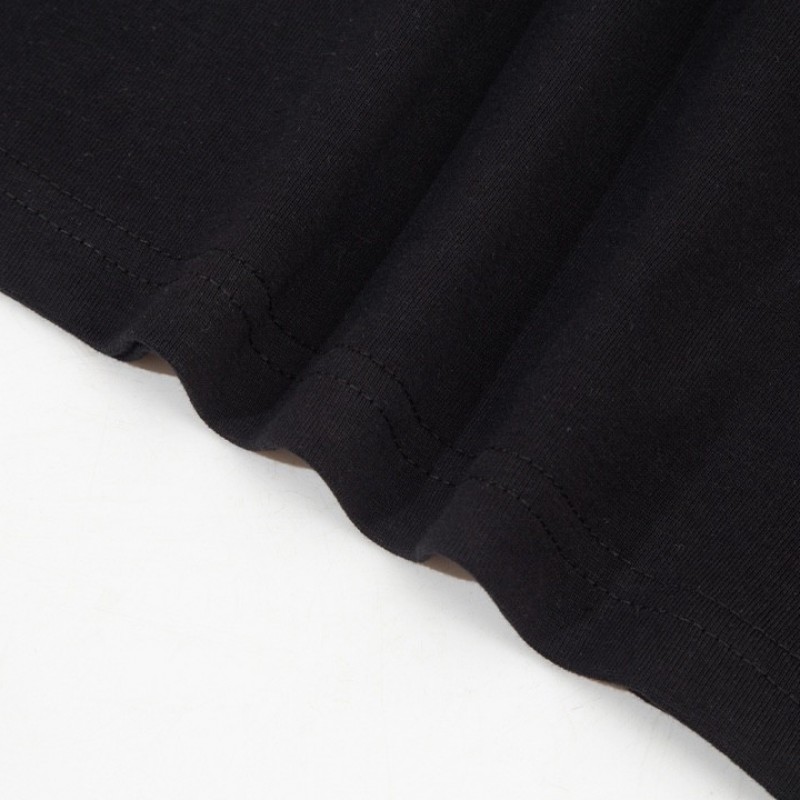 L0*is V*t0n 23ss front and back patterned t-shirt