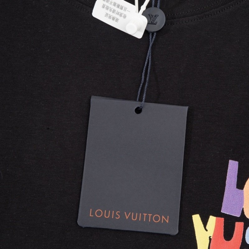 L0*is V*t0n 23ss front and back patterned t-shirt