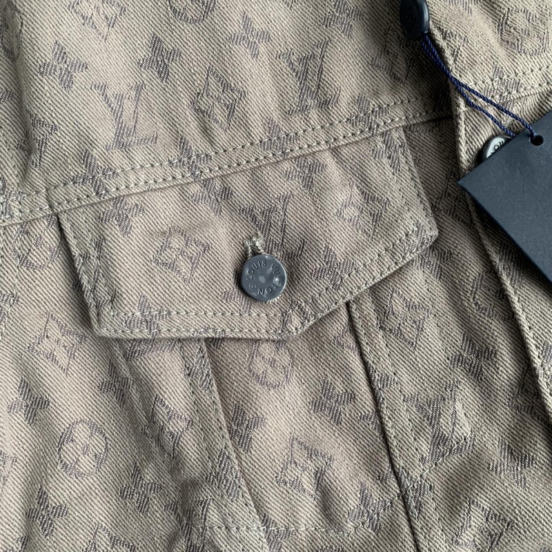 L0*is V*t0n  Jackets