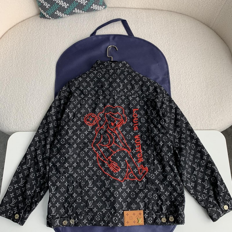 L0*is V*t0n  Jackets