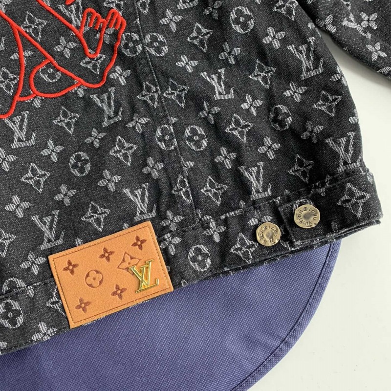 L0*is V*t0n  Jackets