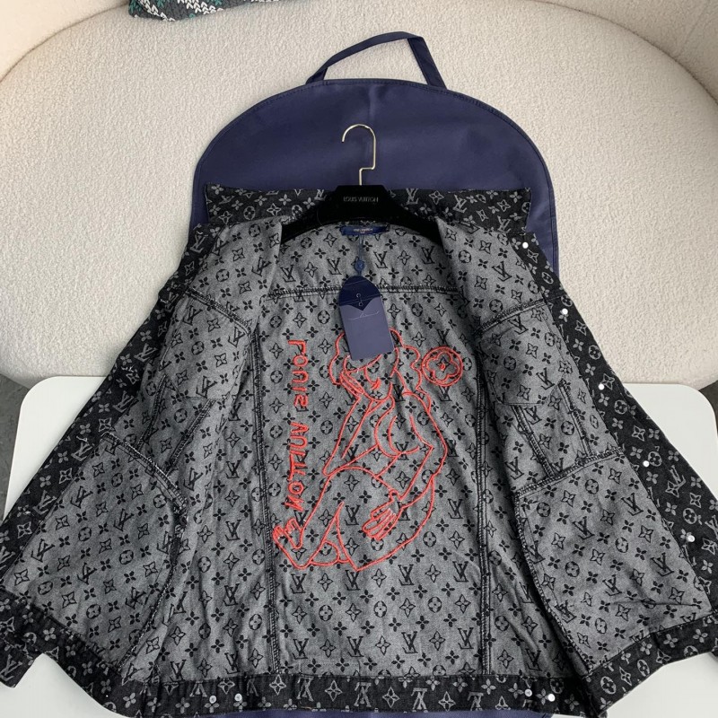 L0*is V*t0n  Jackets