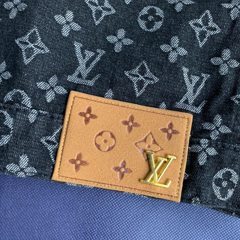 L0*is V*t0n  Jackets