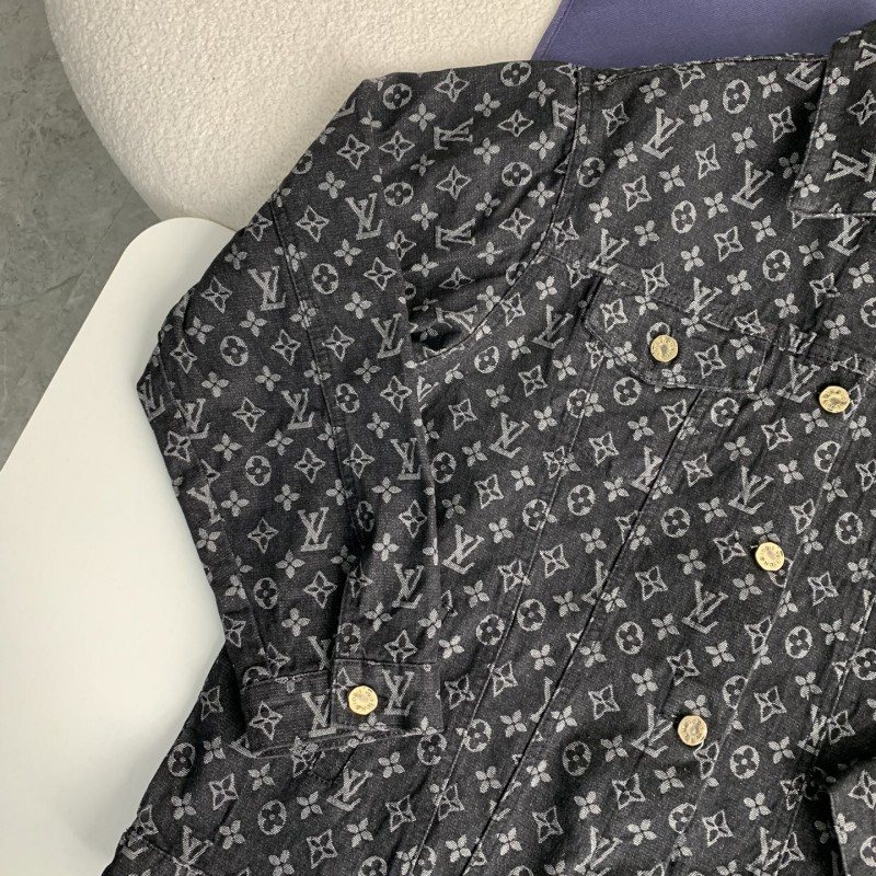 L0*is V*t0n  Jackets