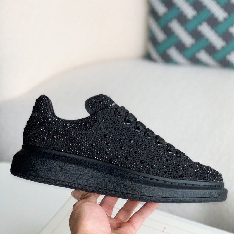 Ale*d*r M*Q*en Sneakers