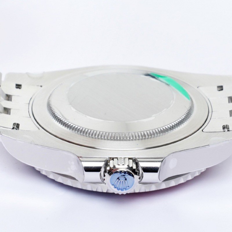 R*l*x Best Oyster Constant Motion Greenwich Type 40 series