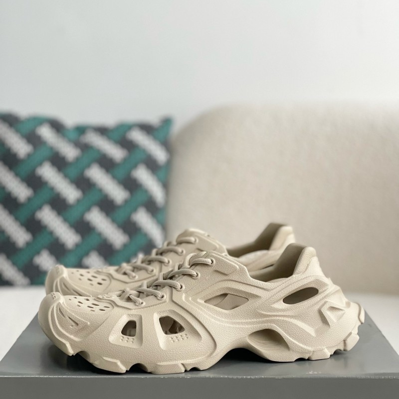 Ba*len*cia*ga rubber sneakers