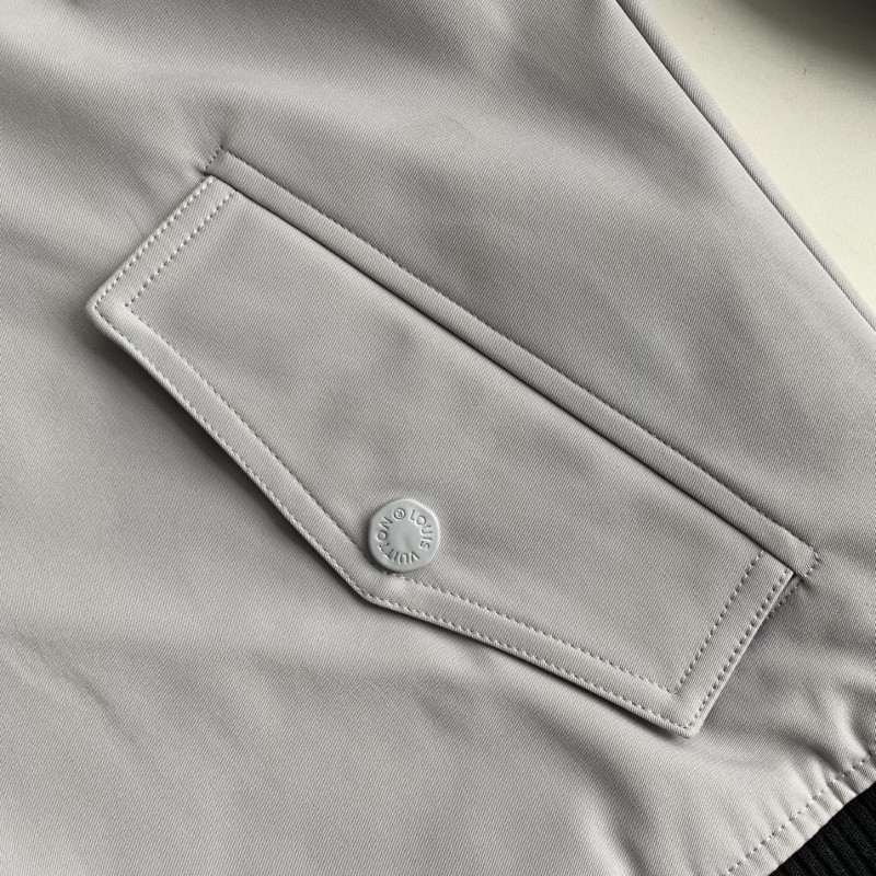 L0*is V*t0n  Jackets