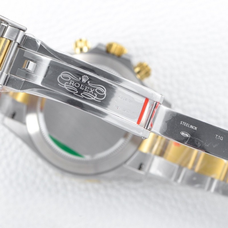 R*l*x Trithong had his own Cal.4130