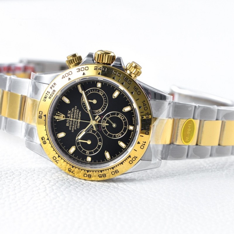 R*l*x Trithong had his own Cal.4130