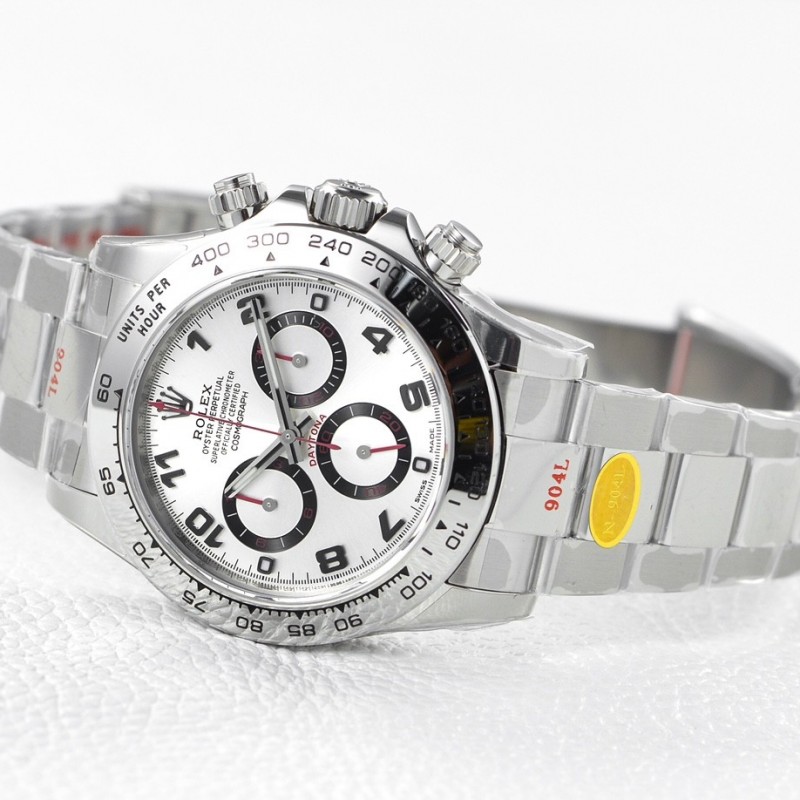 R*l*x Trithong had his own Cal.4130