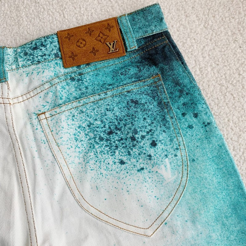 L0*is V*t0n  Costumes