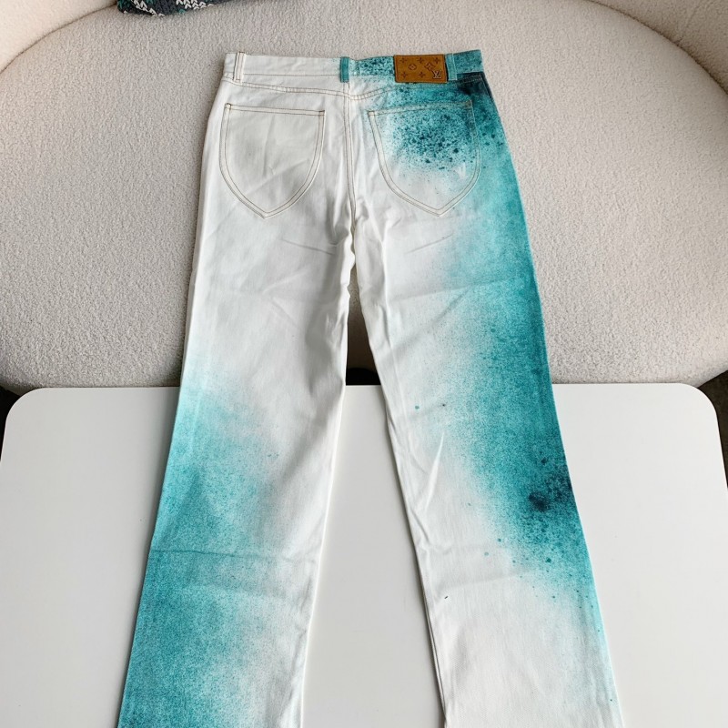 L0*is V*t0n  Costumes