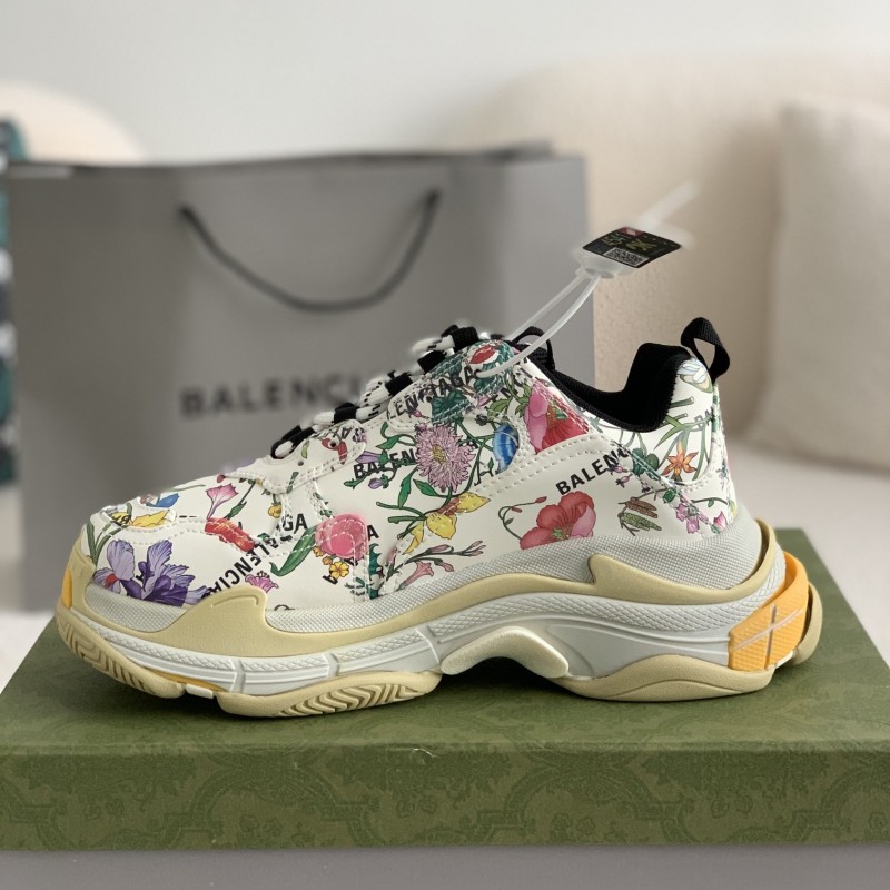 G*u*i X Ba*len*cia*ga Triple S Sneakers