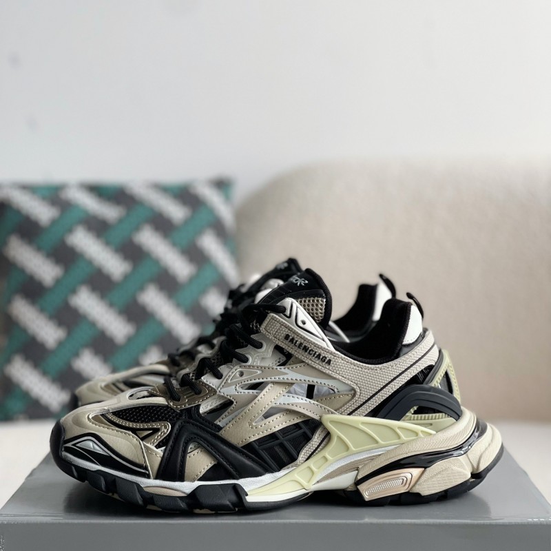 Ba*len*cia*ga Runner Sneakers