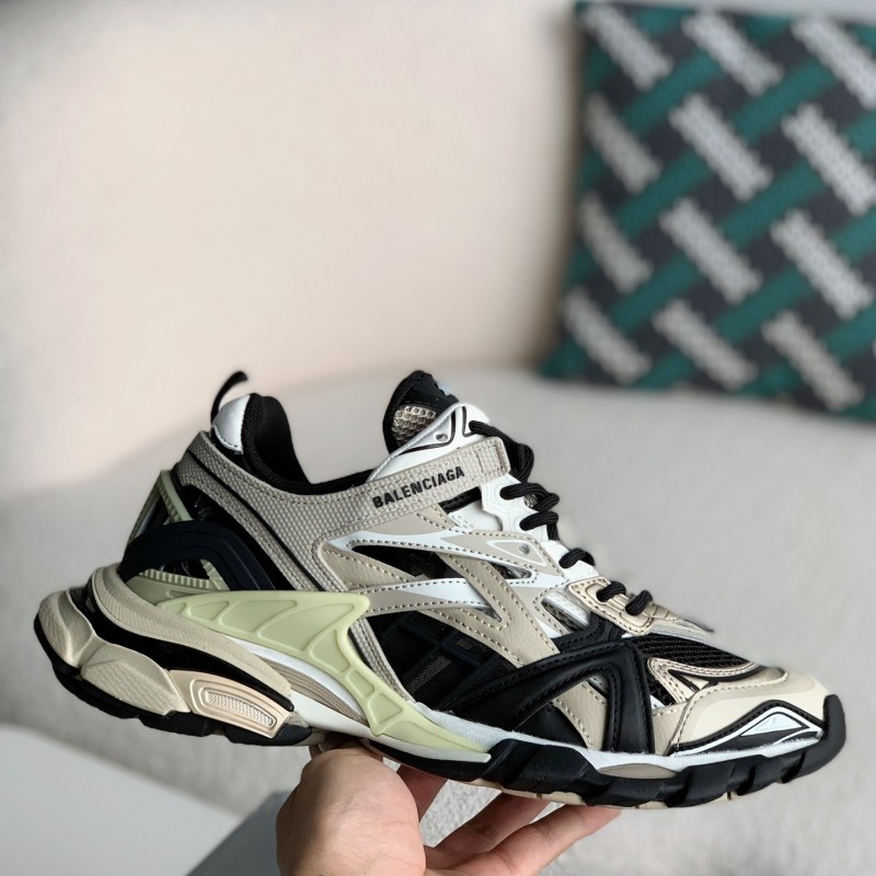 Ba*len*cia*ga Runner Sneakers