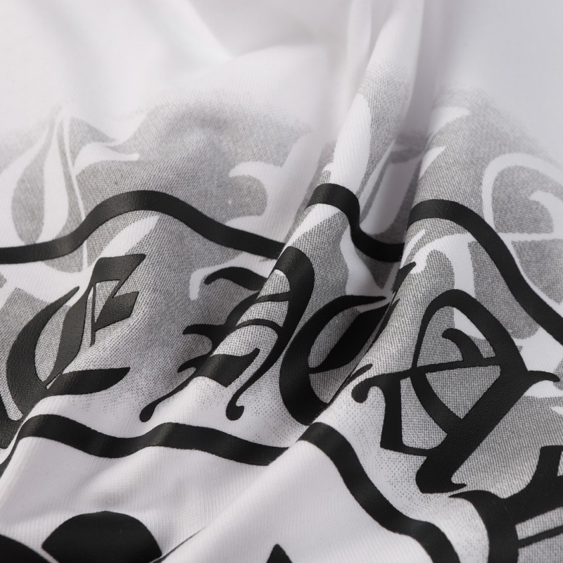 Ch**me He**ts Heavy-duty foam horseshoe print t-shirt