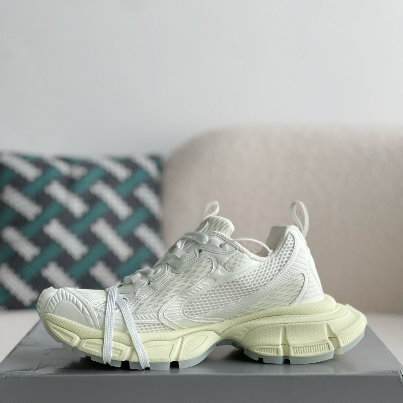 Ba*len*cia*ga Runner Sneakers
