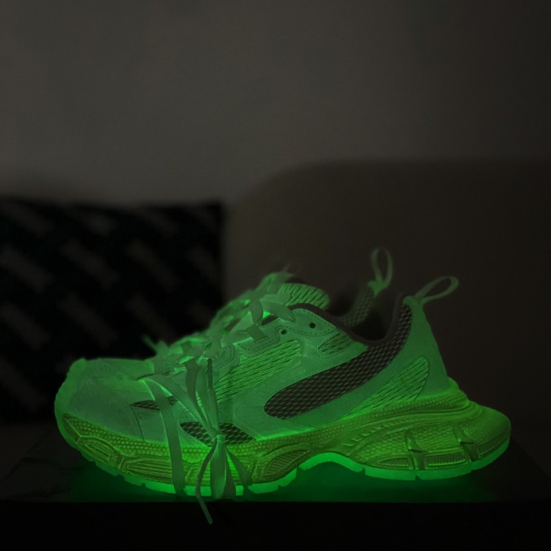 Ba*len*cia*ga Runner Sneakers