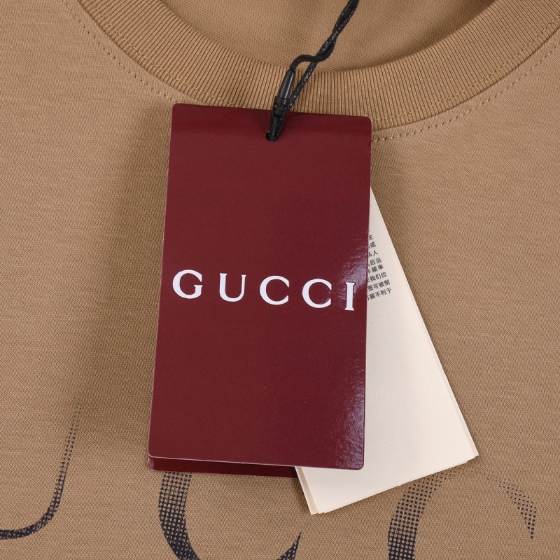 G*u*i Gradient Letter Logot shirt