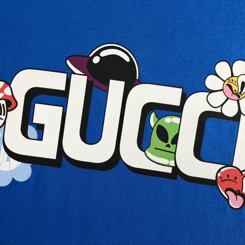 G*u*i t-shirt