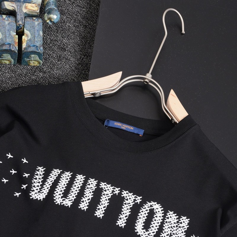 L0*is V*t0n 24SS early spring new large-scale small aircraft printed t-shirt