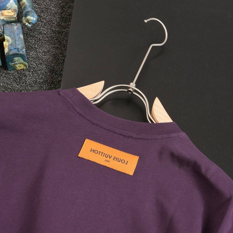 L0*is V*t0n T-shirt with yellow and white logo