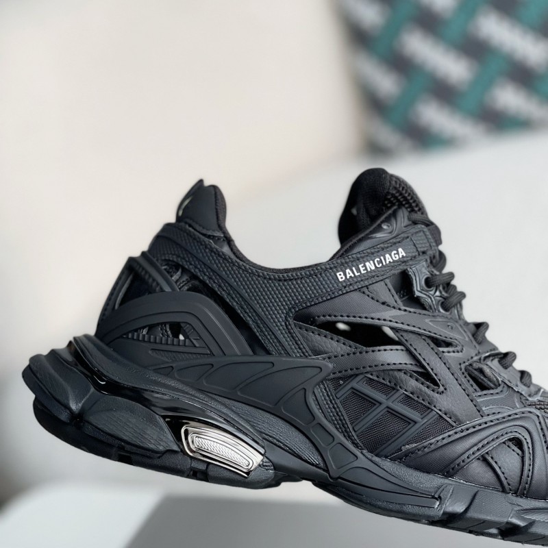 Ba*len*cia*ga Runner Sneakers