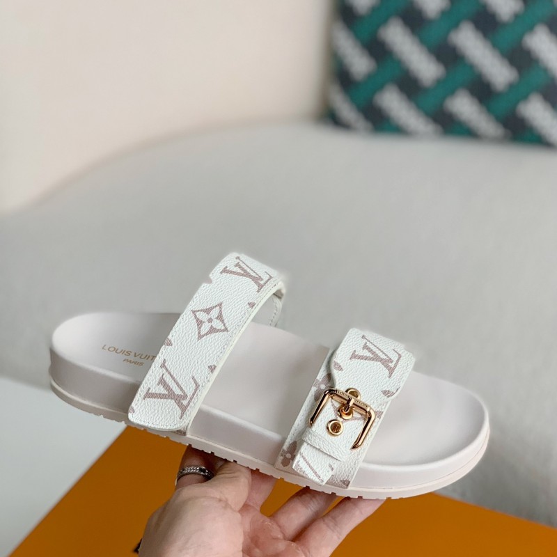 L0*is V*t0n SLIPPERS