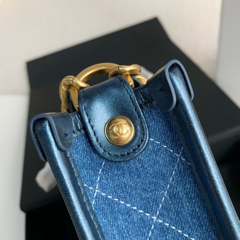 Ch*el Denim Hobo pocket straggler shoulder bag  Size：22*6*24cm