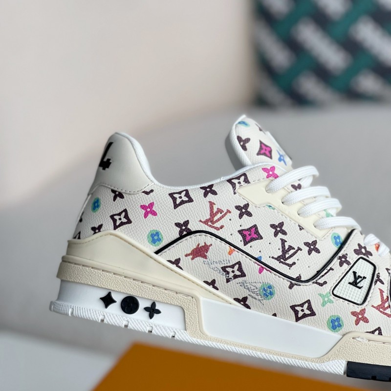 L0*is V*t0n SNEAKERS