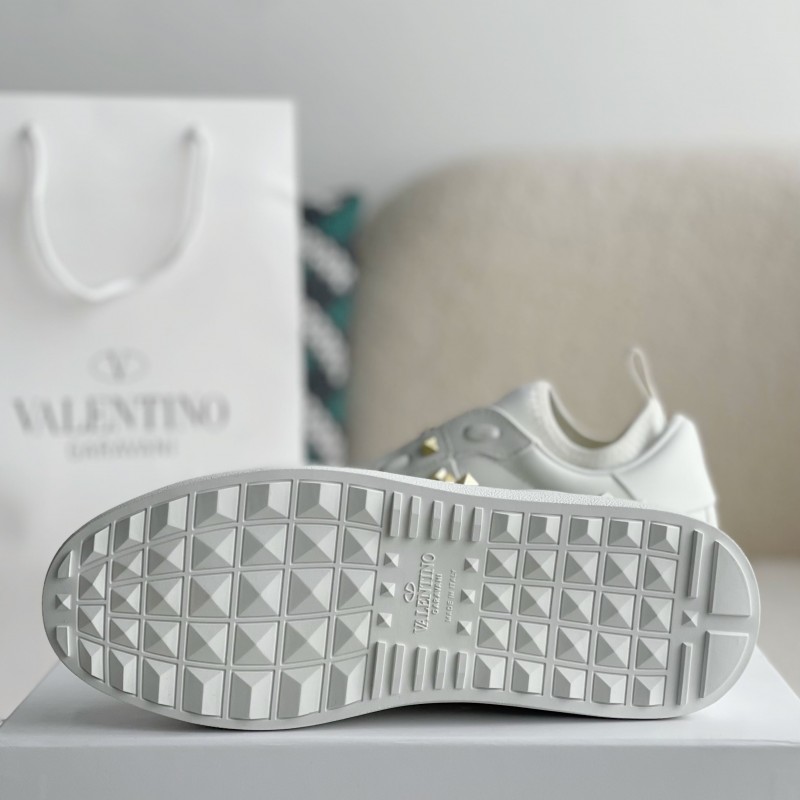 va*t*no One Stud Sneakers