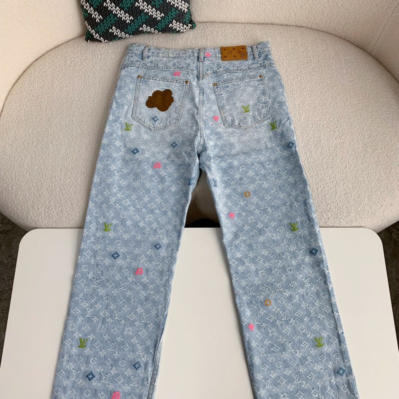 L0*is V*t0n  Costumes