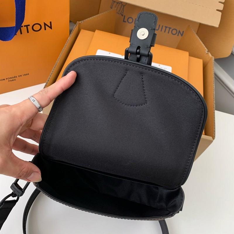 L0*is V*t0n New season Montsouris Small Messenger Bag M47060  Size：20*17*7cm