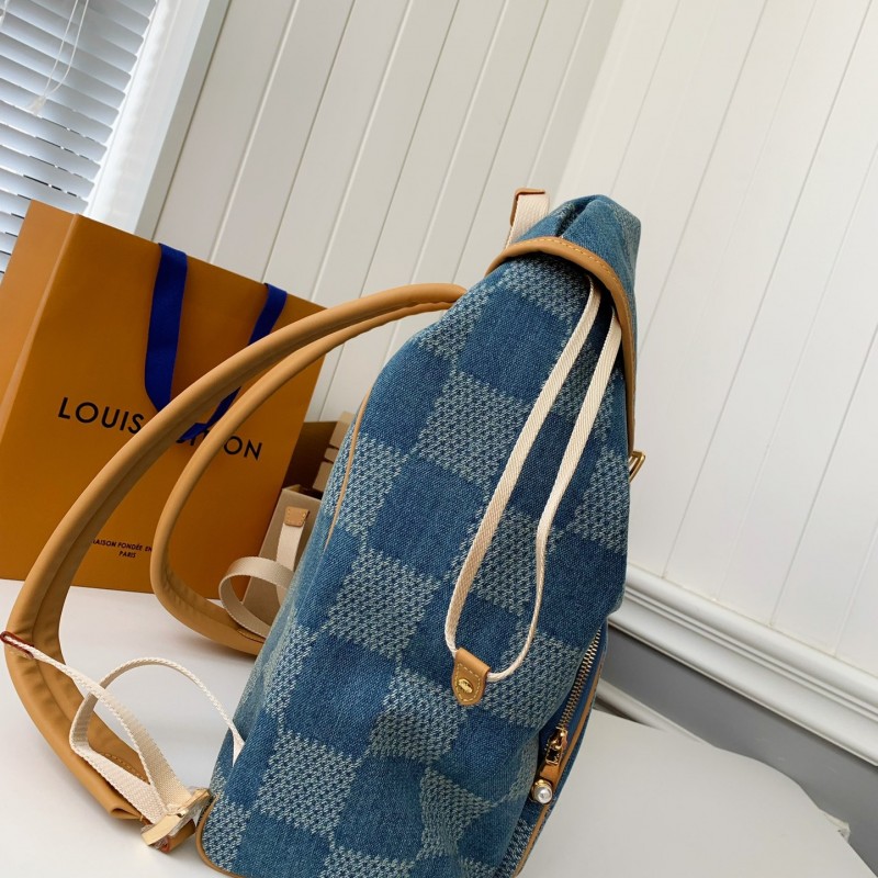 L0*is V*t0n Montsouris backpack M40708  Size：32*40*19cm