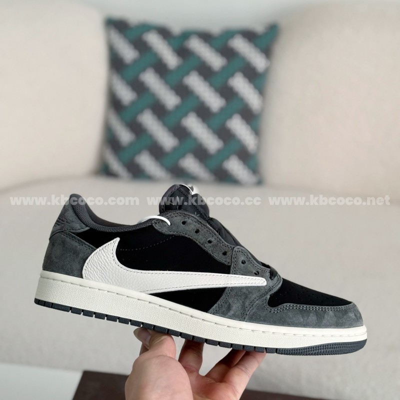 Air Jordan1 x Travis Scott  1 Low OG Collaboration; Jointly issued Low-top basketball shoes
