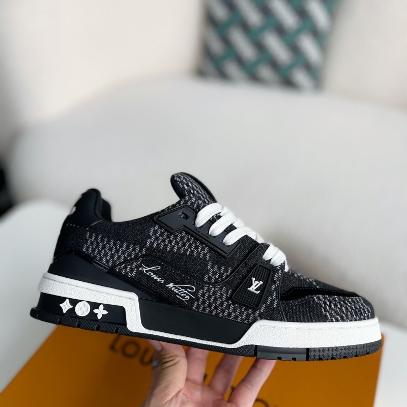 L0*is V*t0n SNEAKERS