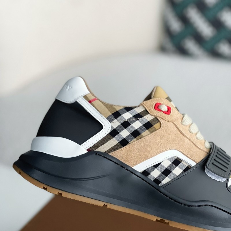 B**rry Low cut casual sports shoes