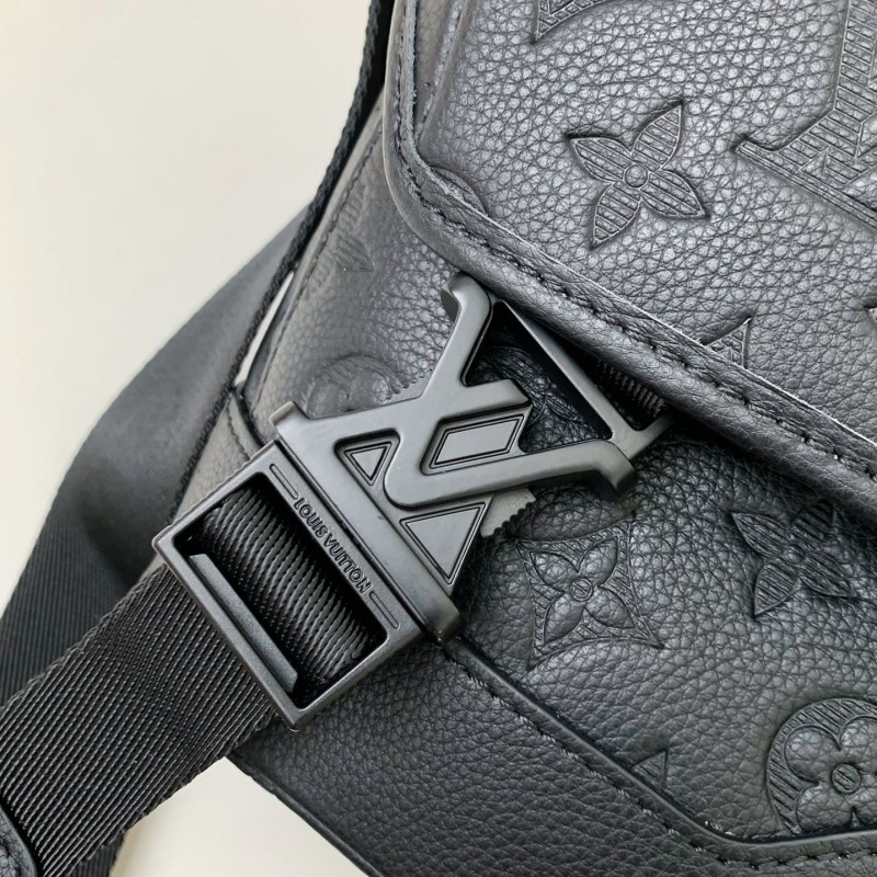 New L0*is V*t0n VOYAGER small men