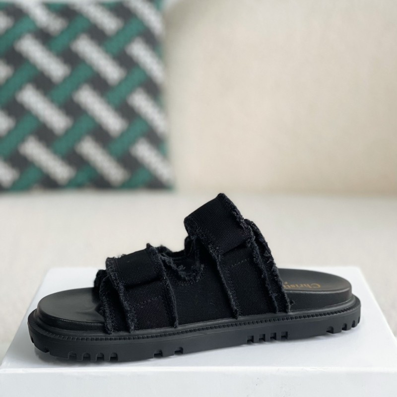 D*0r A word sandal
