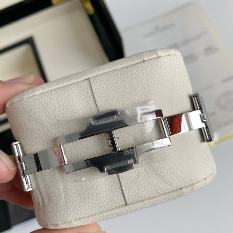 Vacheron Co*sta*t*n Wristwatch 41mm